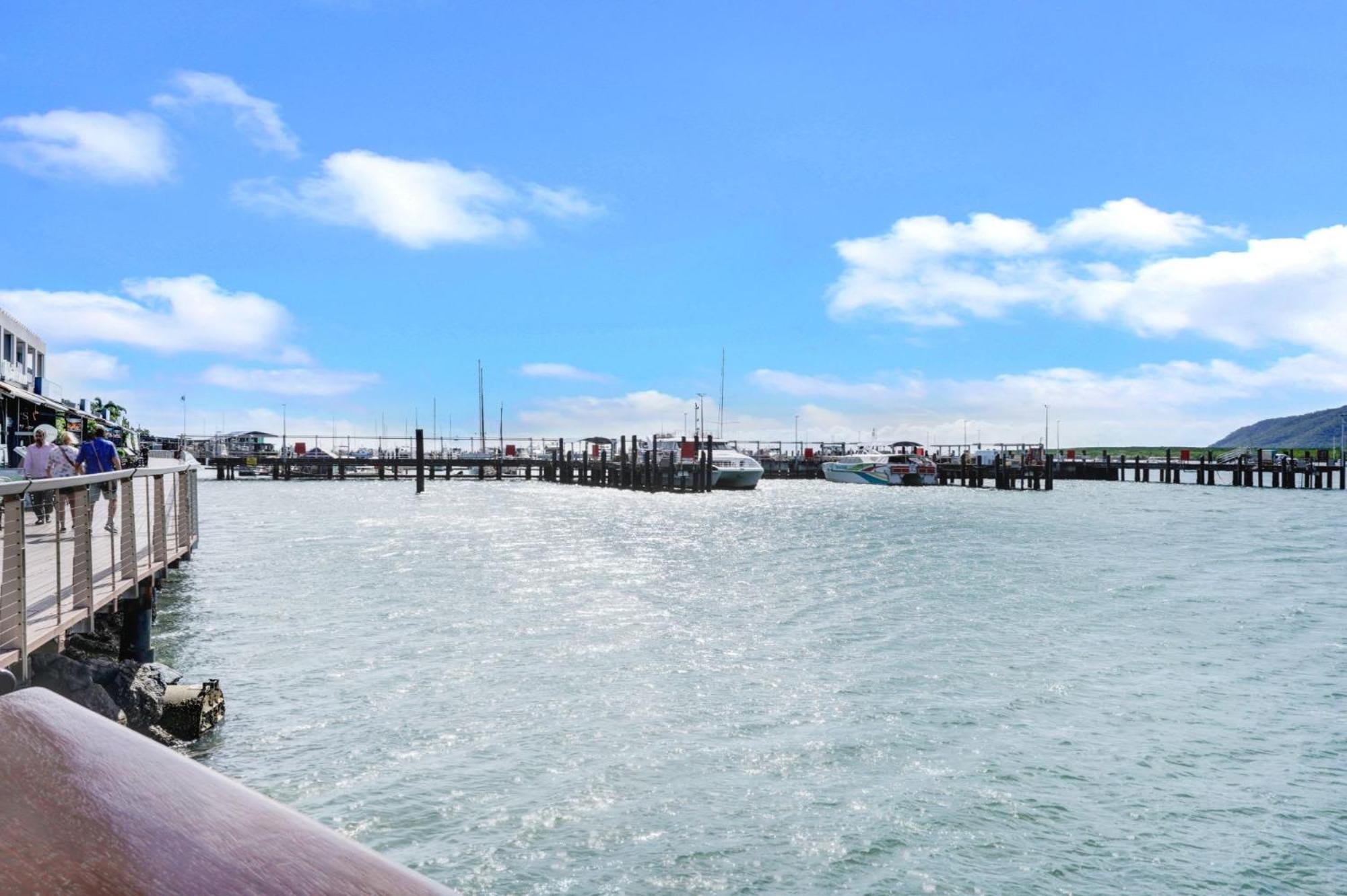 602 Harbour Lights With Ocean Views Hotel Cairns Værelse billede